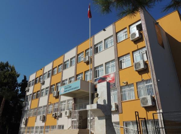 Yenişehir Yunus Emre İmam Hatip Ortaokulu Fotoğrafı